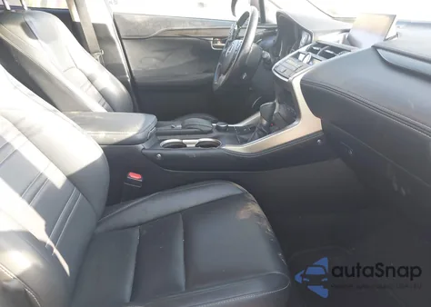 2017 Lexus Nx 200T z USA, uszkodzony, nr VIN JTJBARBZ4H2110200